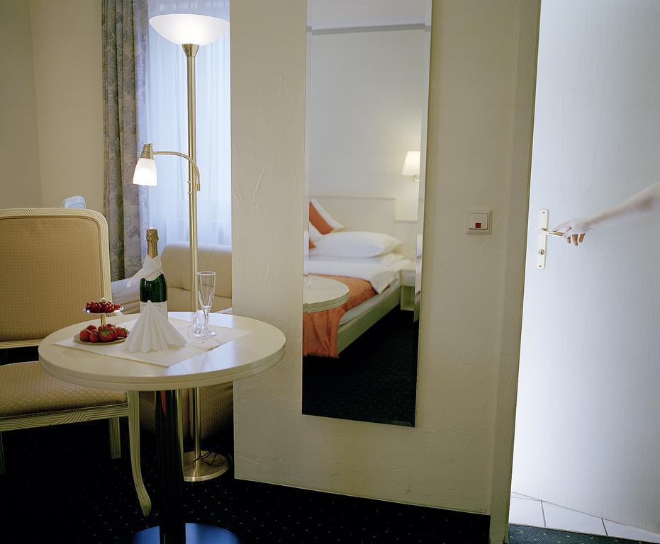 Hotel Dalberg Ασάφενμπουργκ Δωμάτιο φωτογραφία